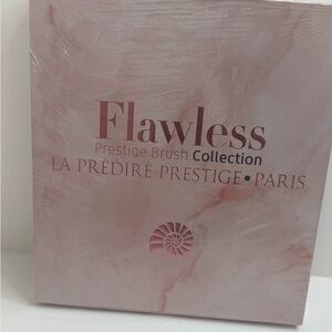 Flawless Prestige Brush Collection